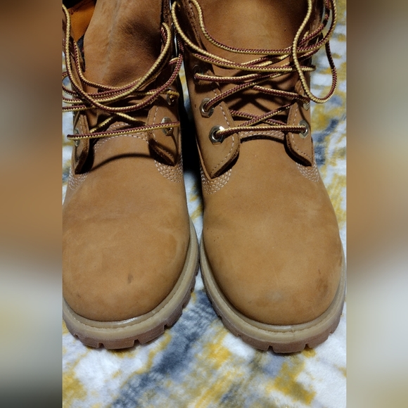 Timberland Boots - Picture 3 of 5